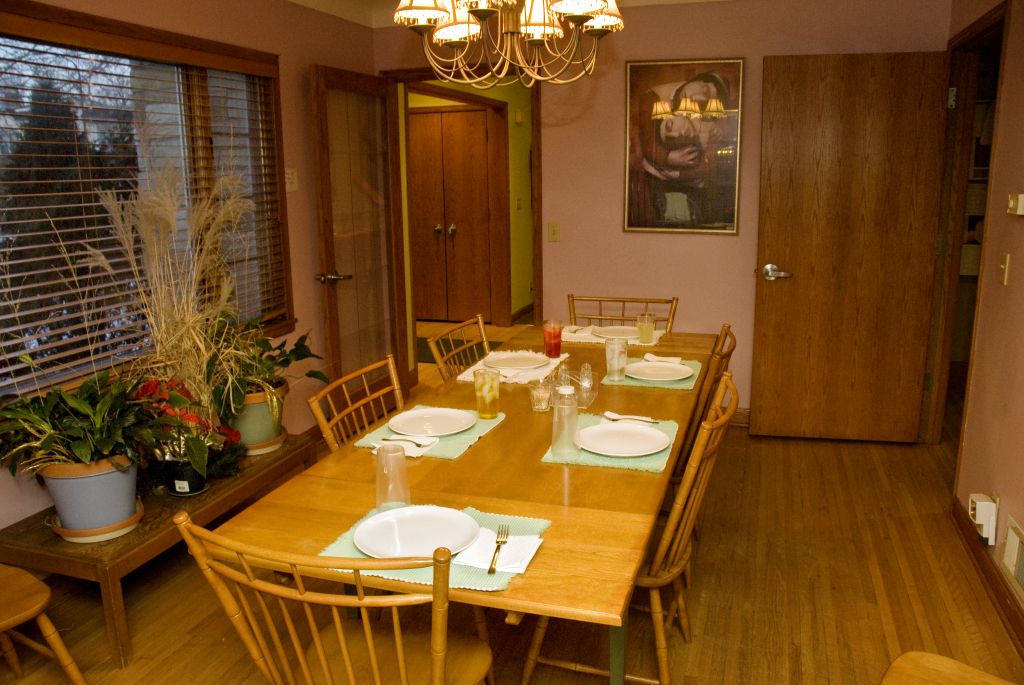 Agape dining room image